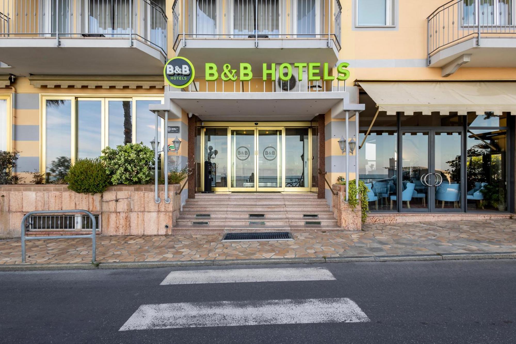 Hotel Palace Diano Marina
