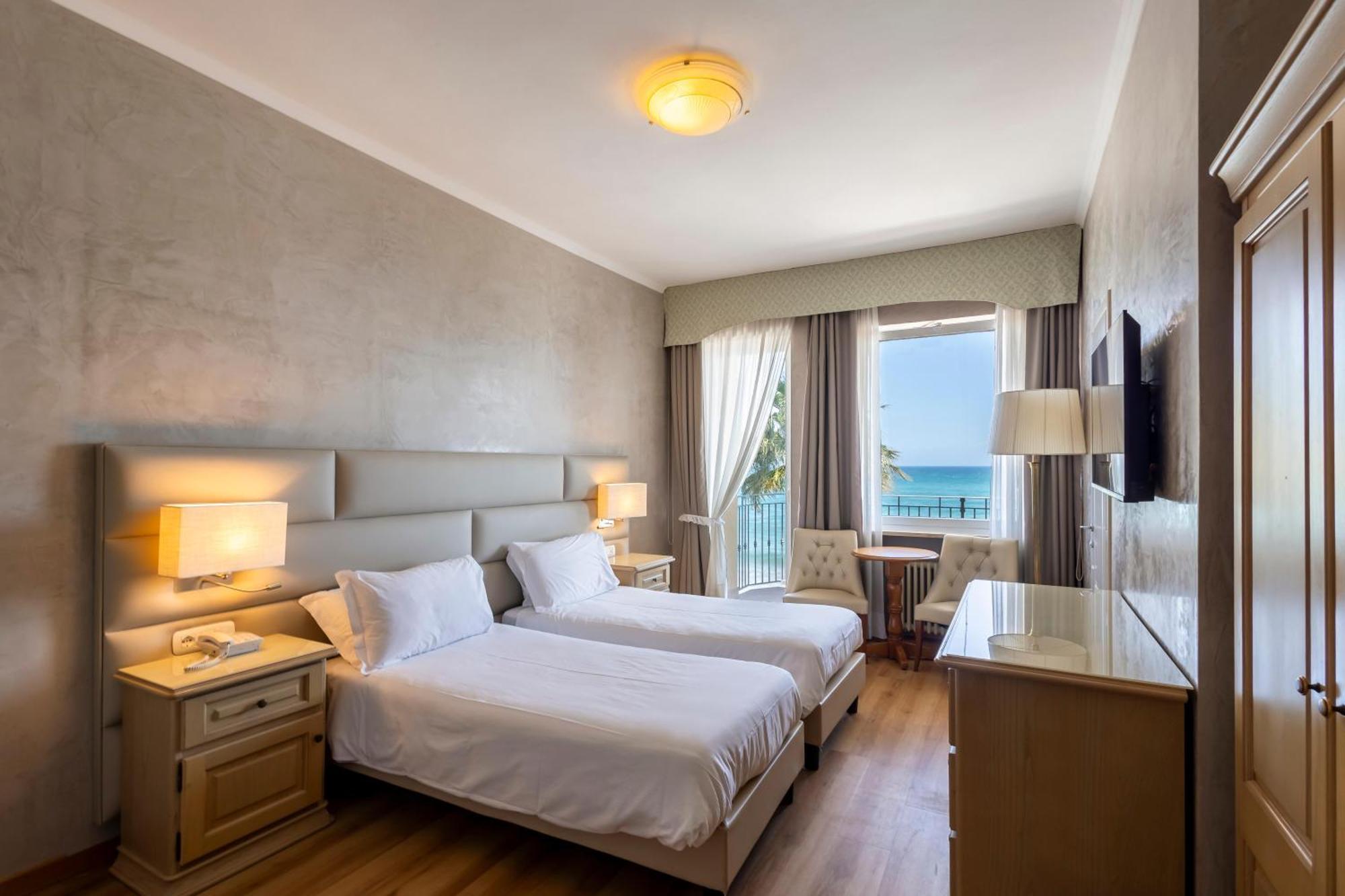 Palace 4* Diano Marina