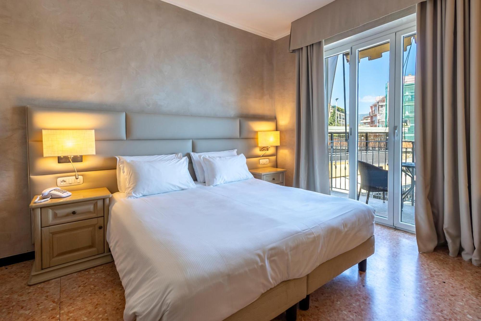 Palace Diano Marina