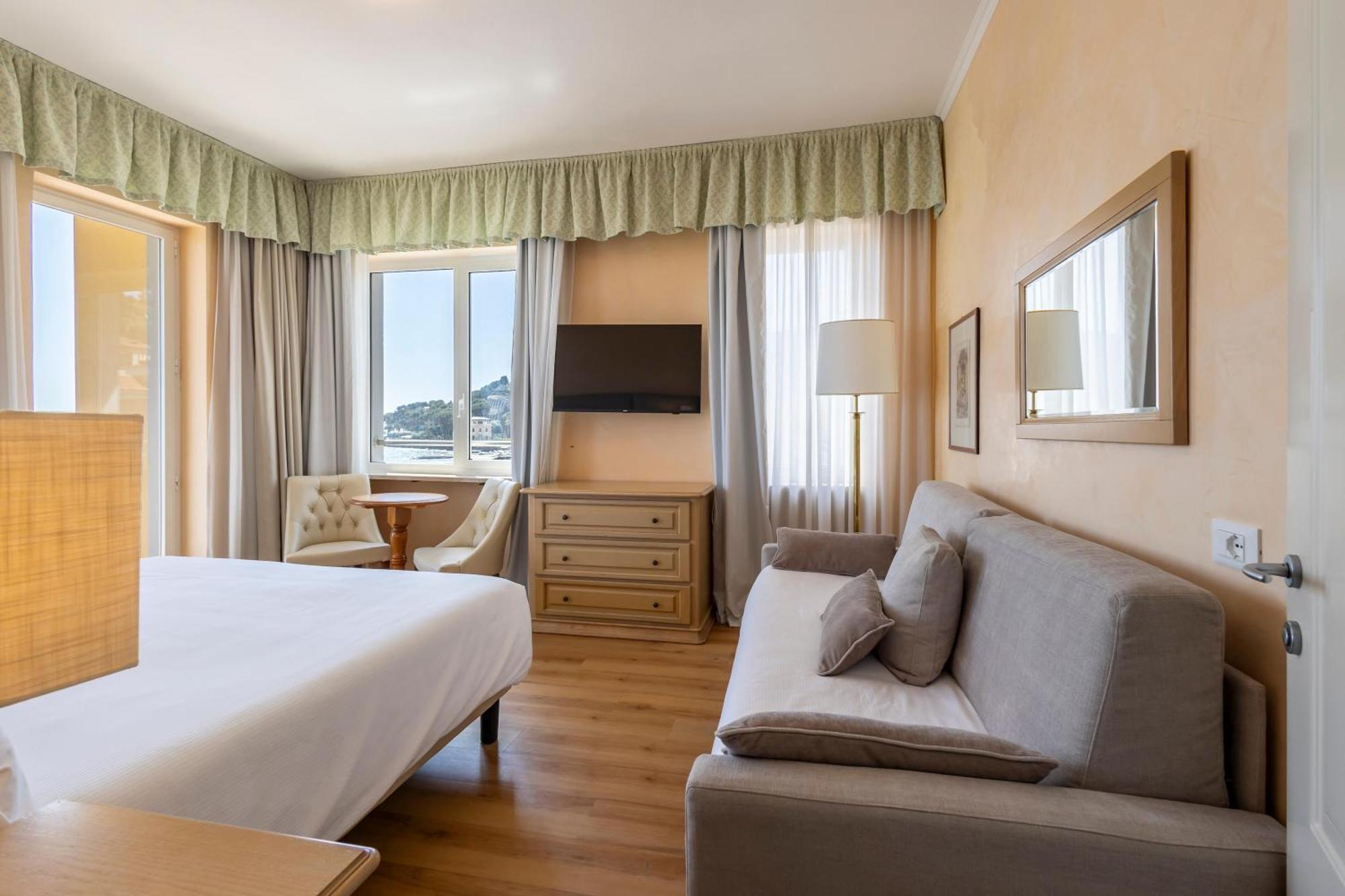 Hotel Palace Diano Marina
