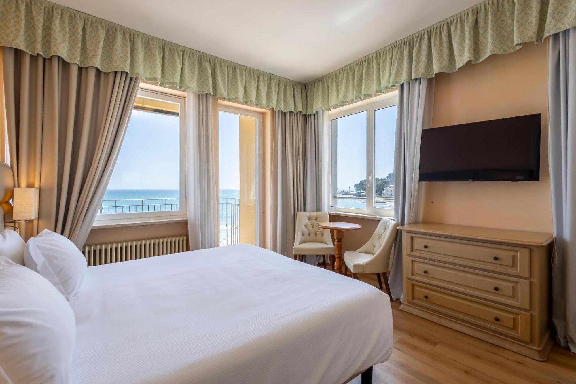 Hotel Palace Diano Marina