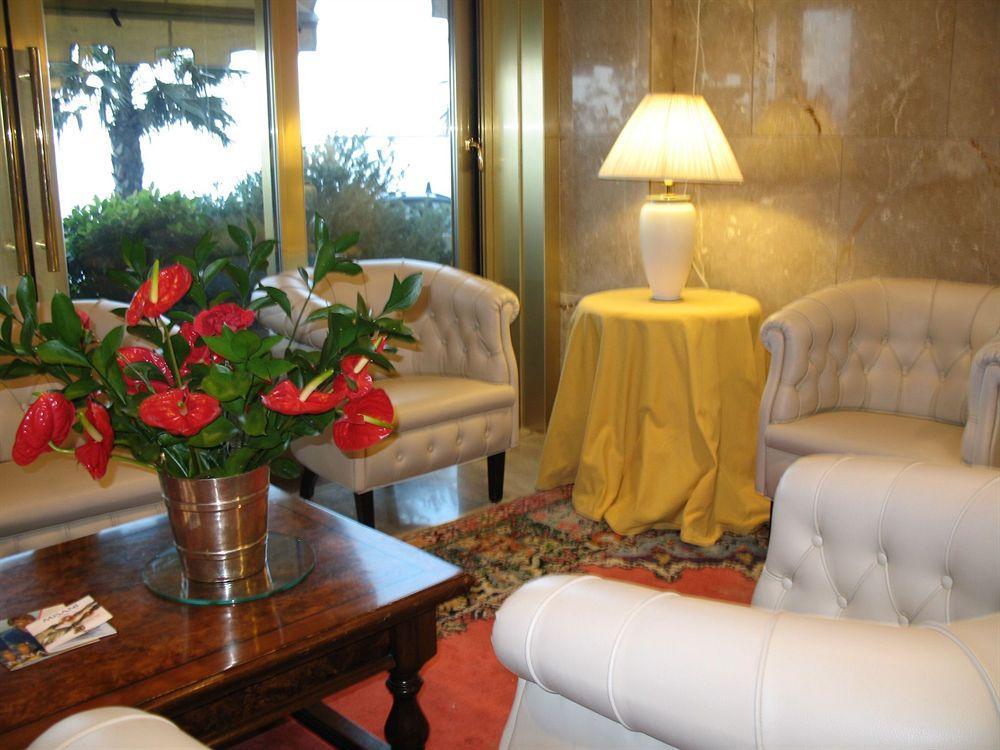 Palace Diano Marina