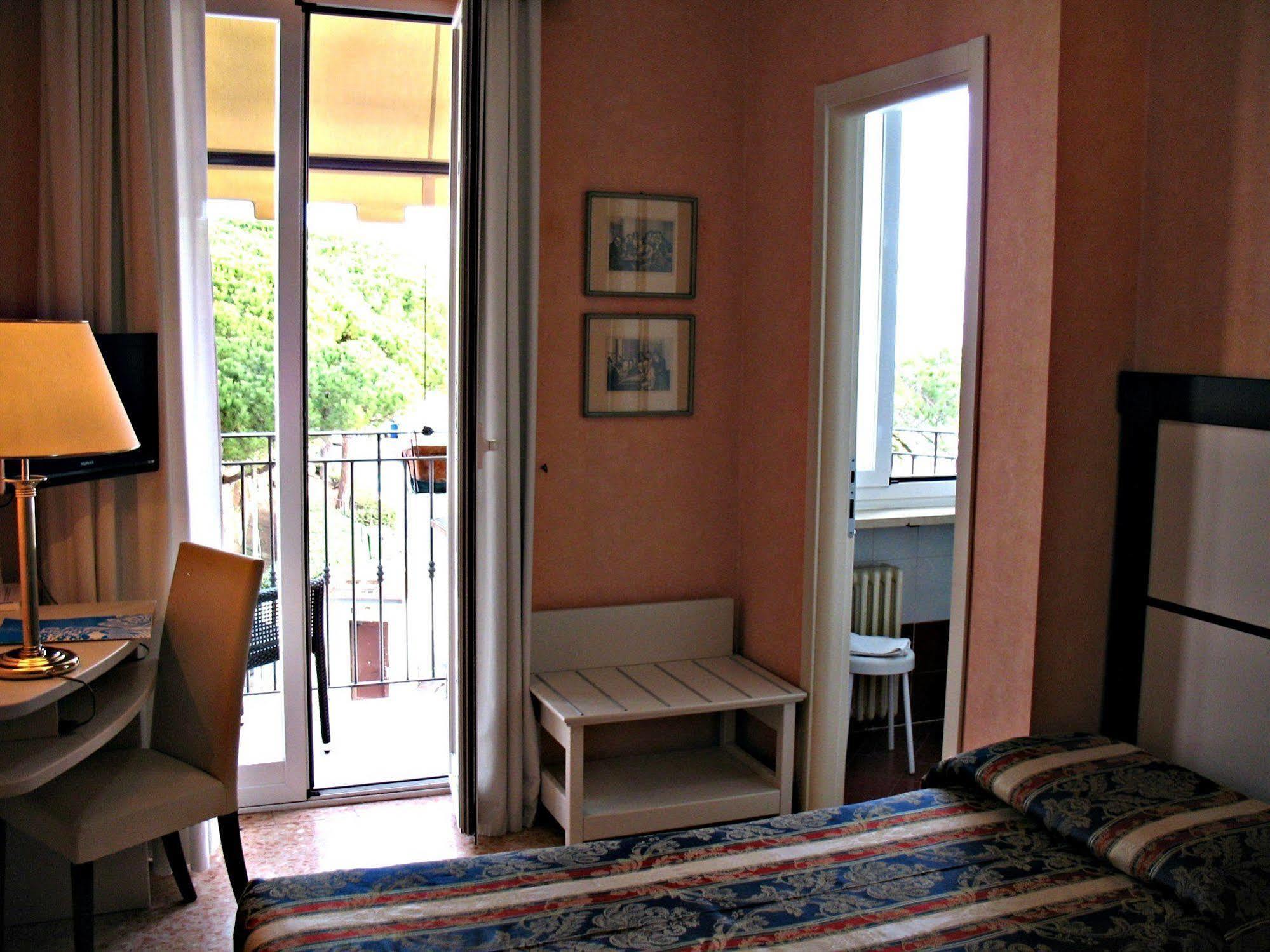 Palace Hotel 4*